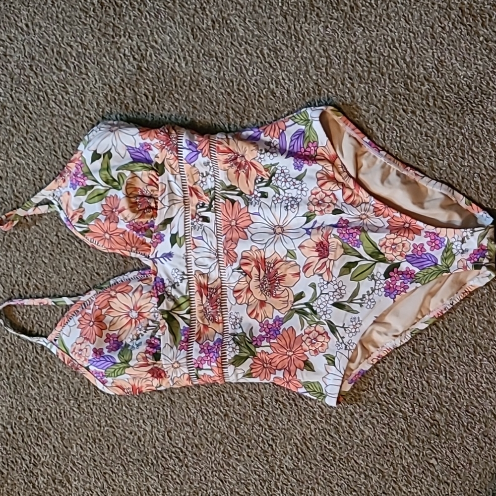 Bathing suit